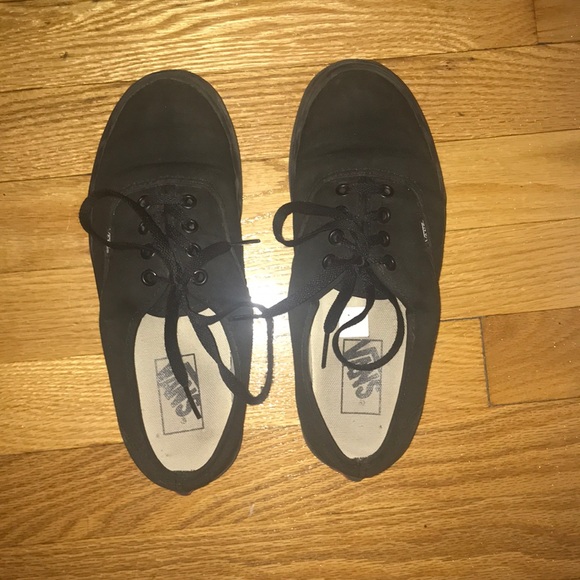 black vans size 7.5
